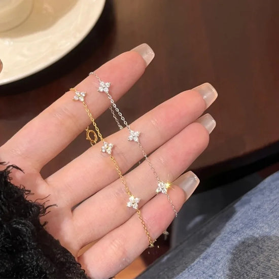 New Crystal Flower Stainless Steel Bracelet Women Fashion Personality Korean Bracelet Jewelry Accessories Anniversary Gift