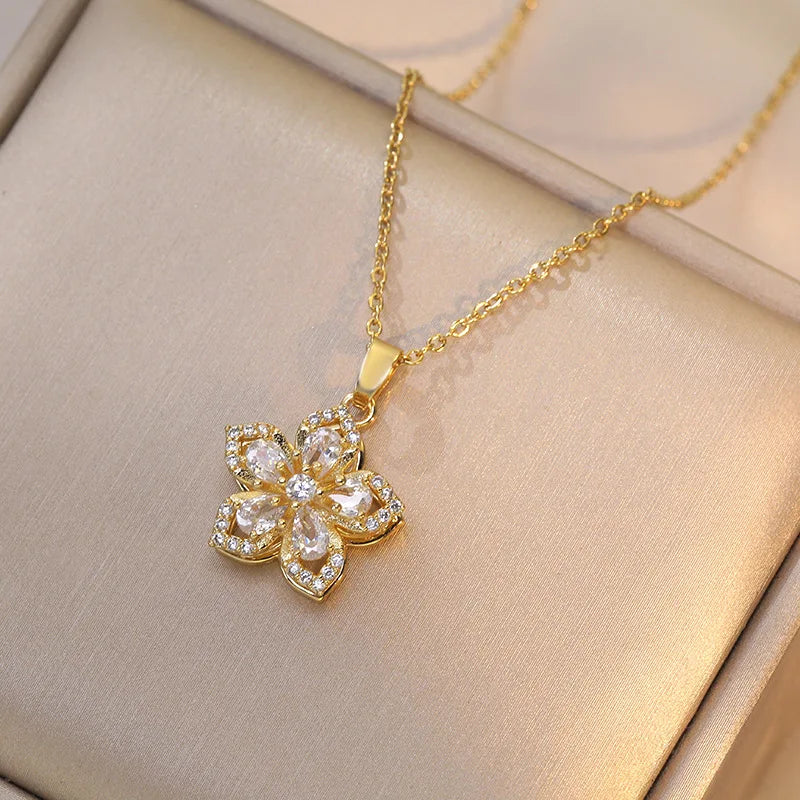 Gold-Plated Rotatable Flower Necklace – Romantic Zirconia Pendant for Women & Girls